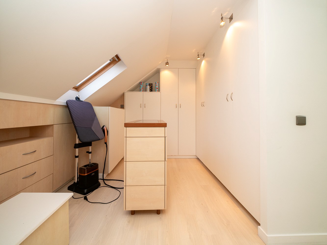 Gemeubelde woning in het centrum van Dilbeek 