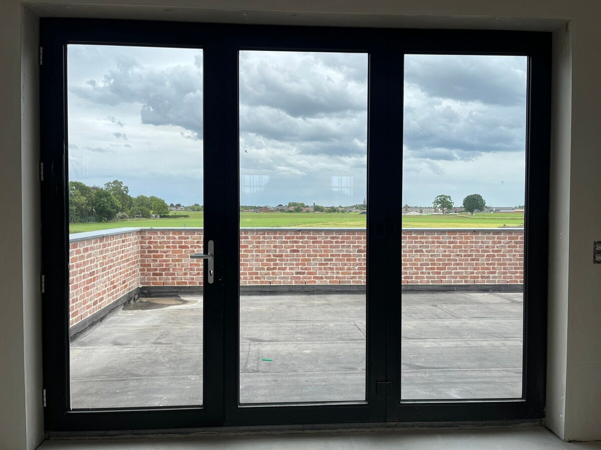Nieuw duplex appartement met 3 slpks. en terras van 31 m² 