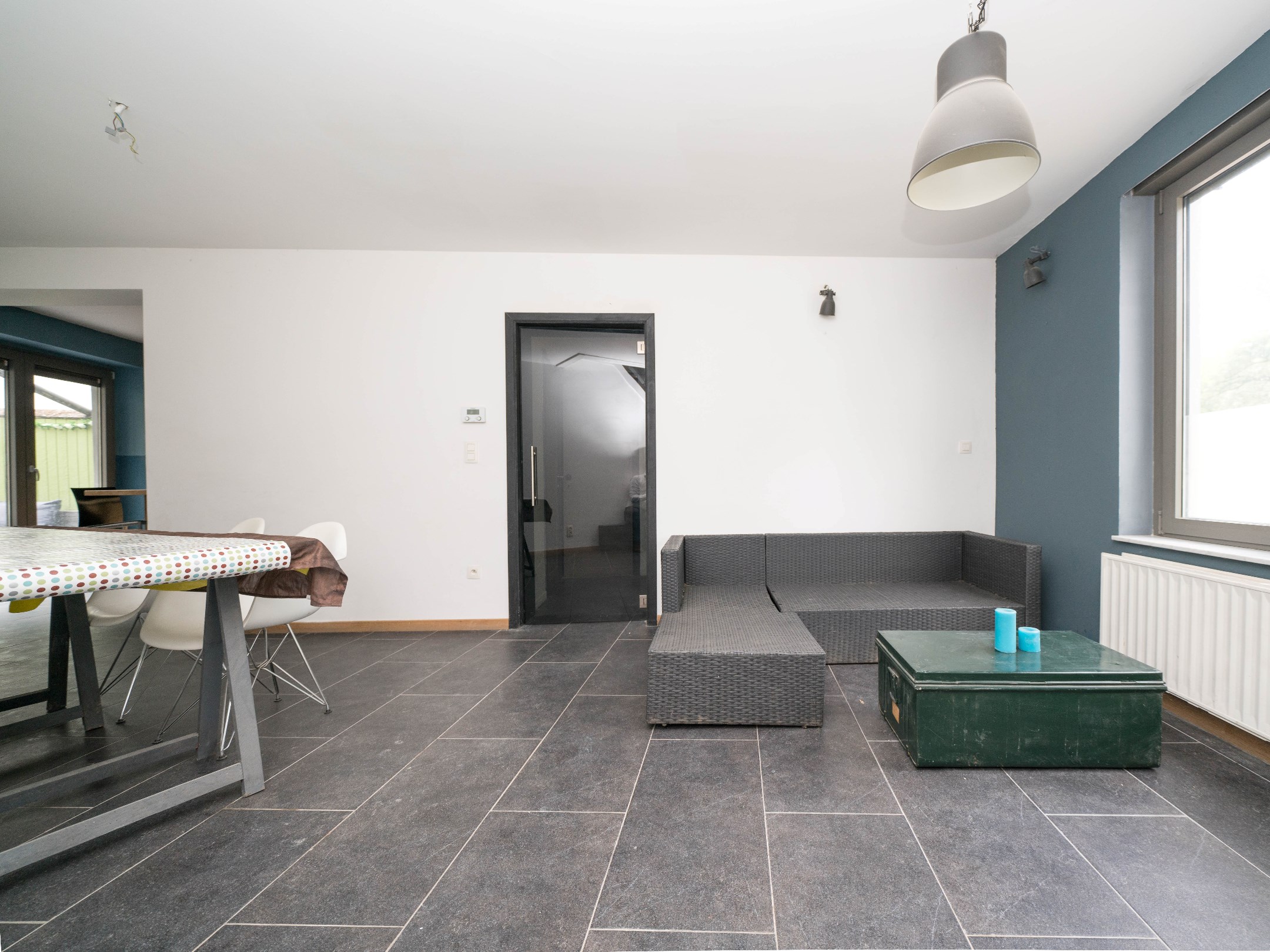 Gerenoveerde woning met 4 kamers, garage en stadstuintje 