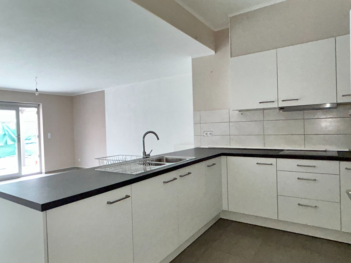 Gelijkvloers appartement van 106m² met garage en autostaanplaats 