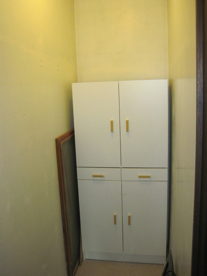 Ruim, lichtrijk appartement op de 1° verdieping. GEEN VASTE KOSTEN !! 