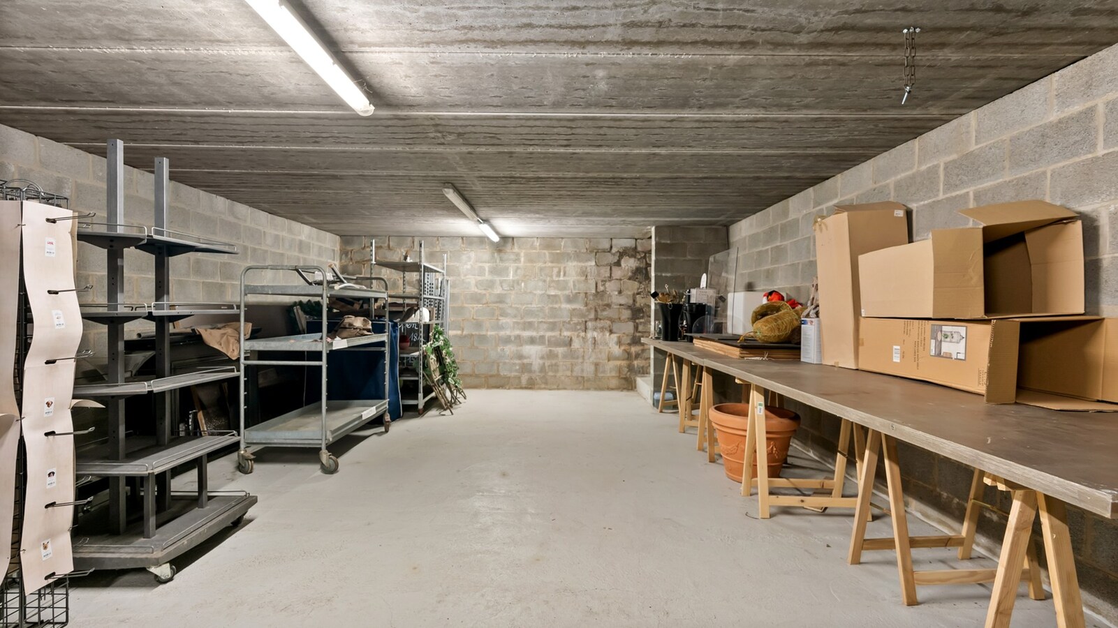 KESSEL-LO Handelspand + garage 