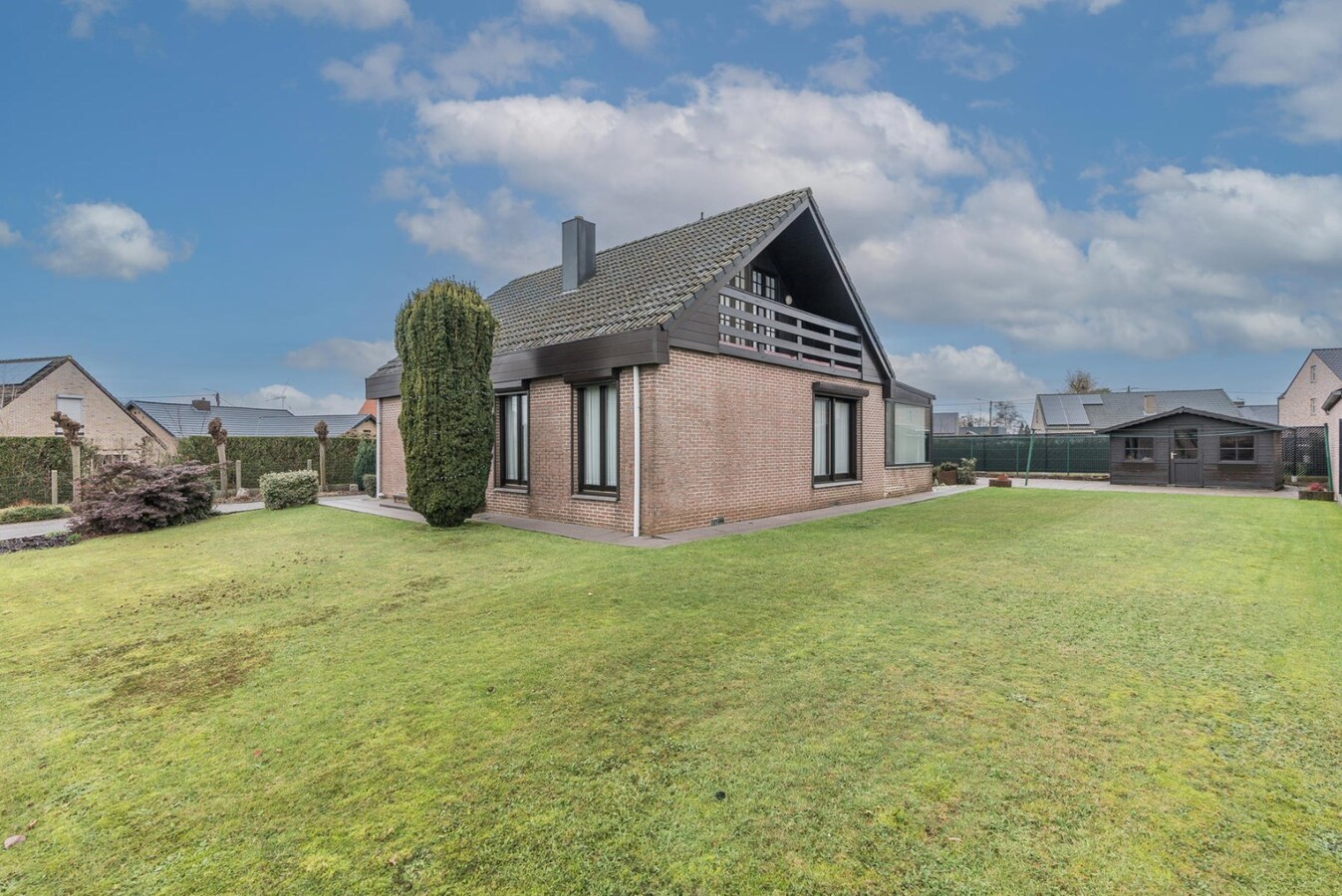 Open bebouwing op een perceel van 7a48ca 