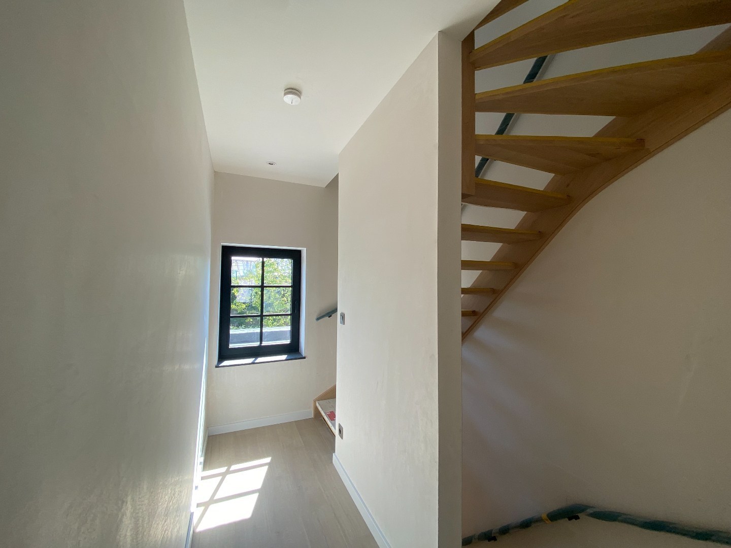 Exclusieve, energiezuinige nieuwbouwwoning op een discrete ligging te Waregem! 