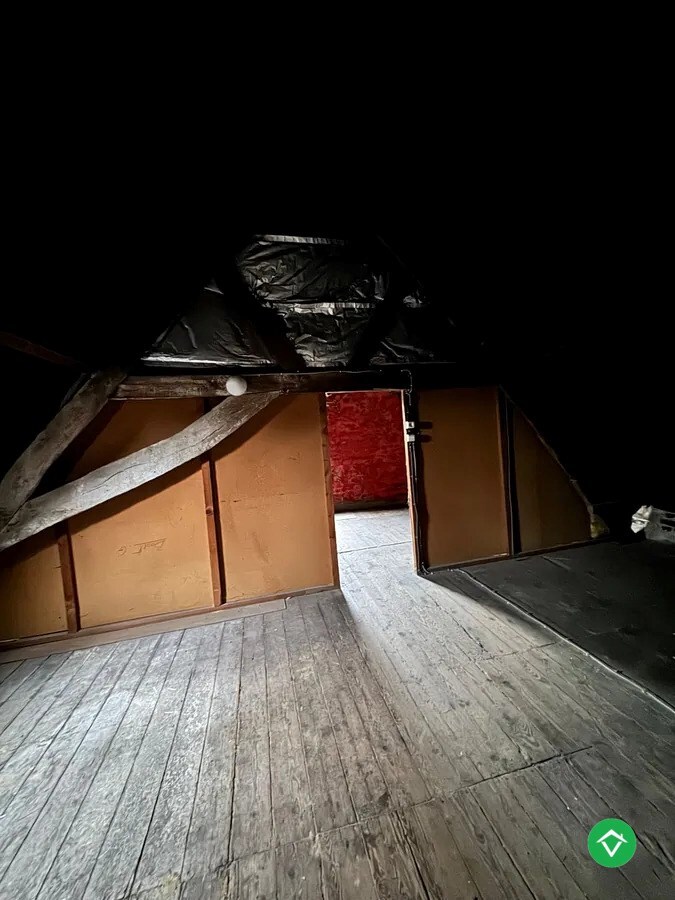 Rustig gelegen te renoveren woning in Torhout 