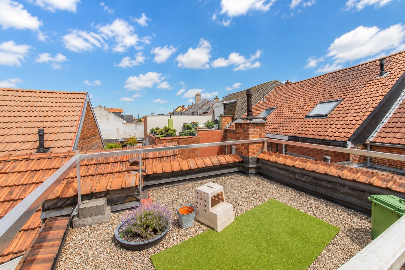 Interessante investeringsopportuniteit: opbrengsteigendom met drie appartementen in Sint-Niklaas 