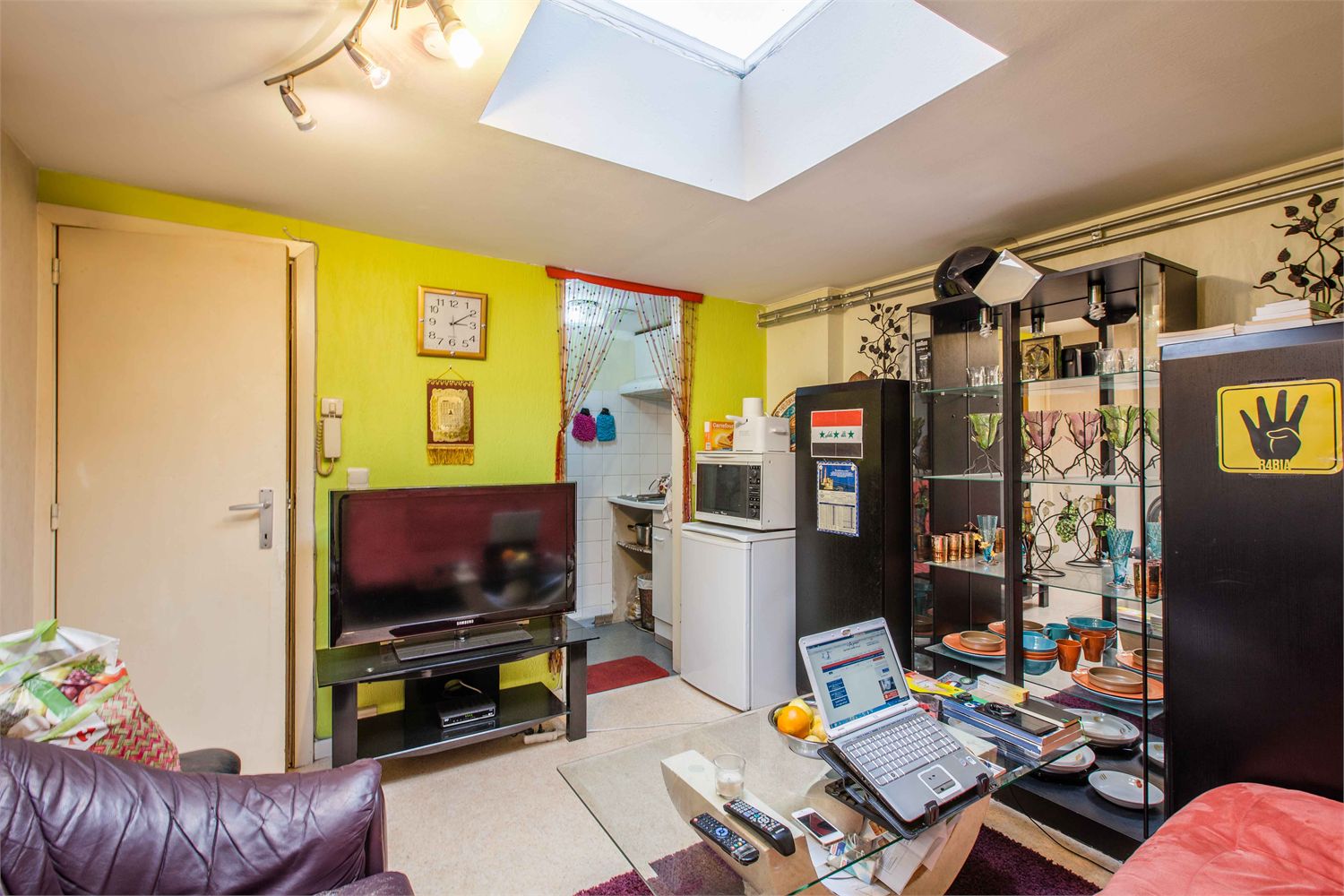 Ideaal gelegen studentenhuis bestaande uit 9 kamers en 2 studio's! 