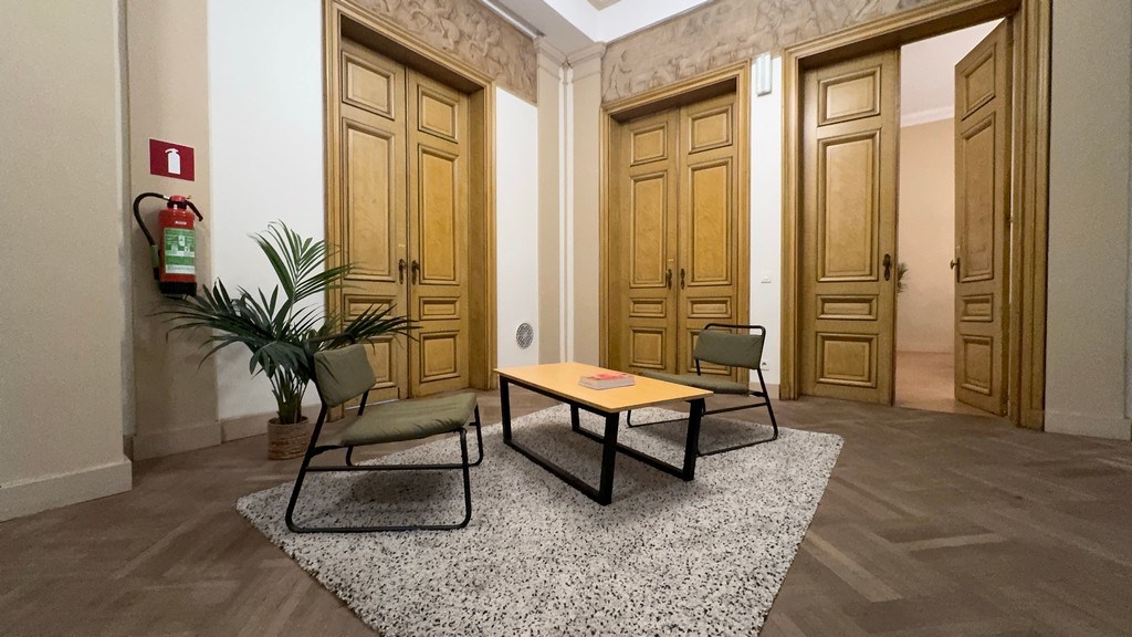 Kantoren te huur in riante herenwoning aan het Zuid in Gent