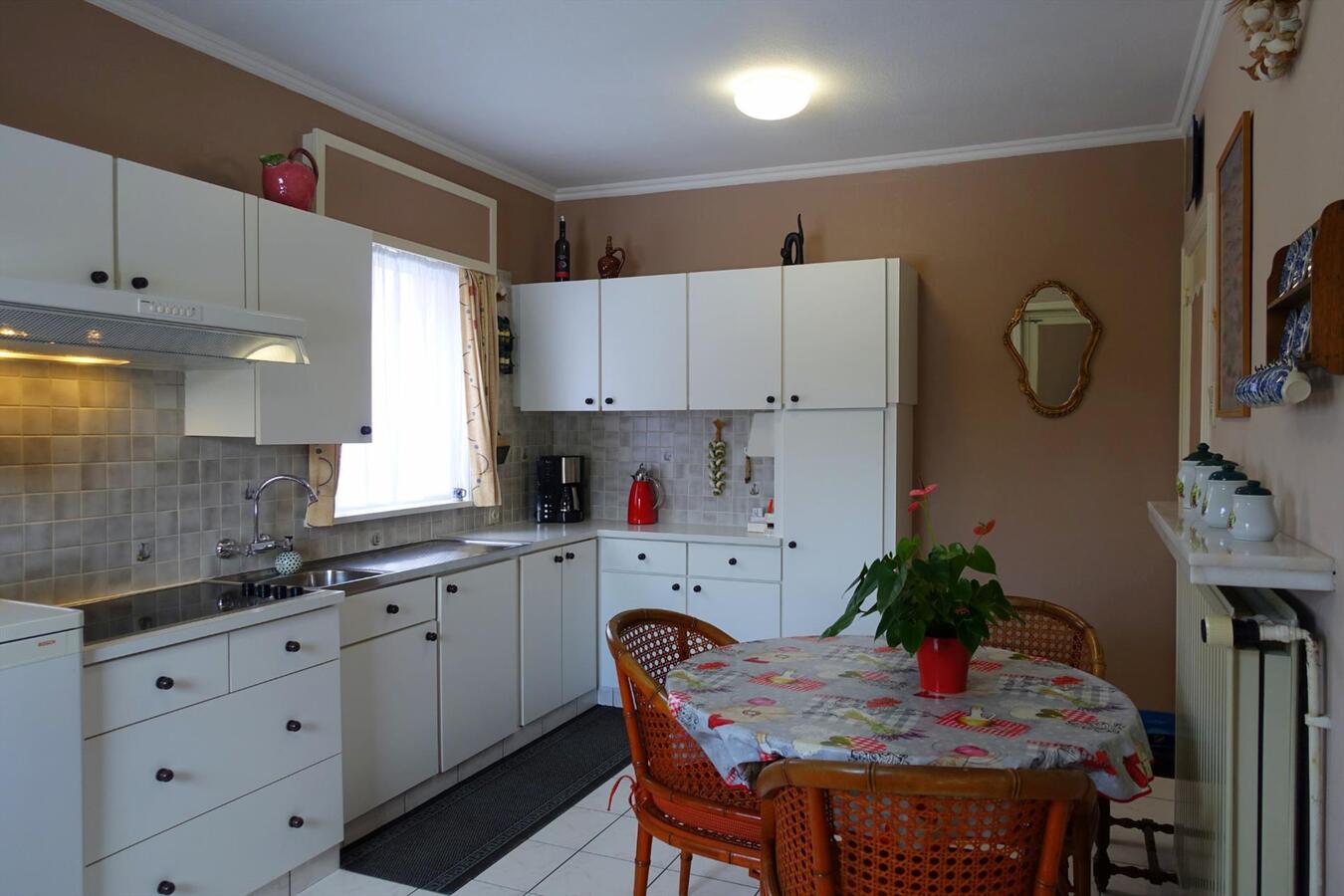 Goed gelegen woning met grote tuin 