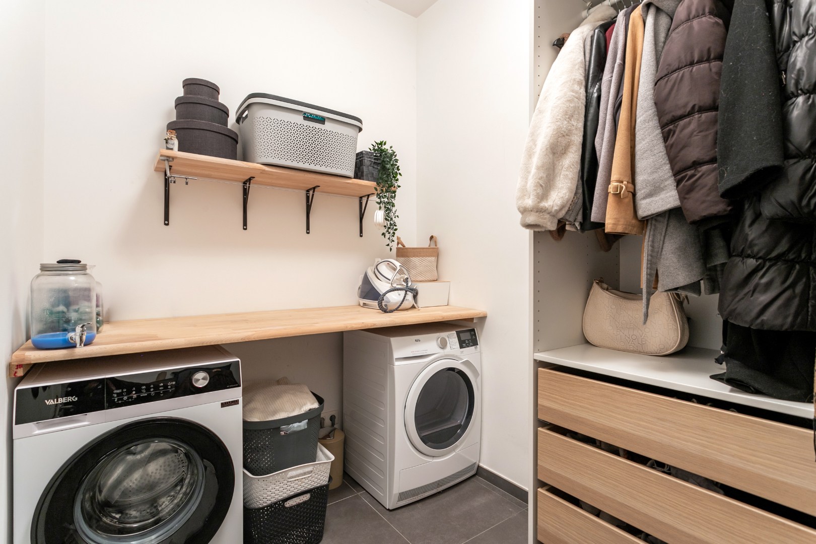 Instapklare woning met 4 slpk, tuin en parking 