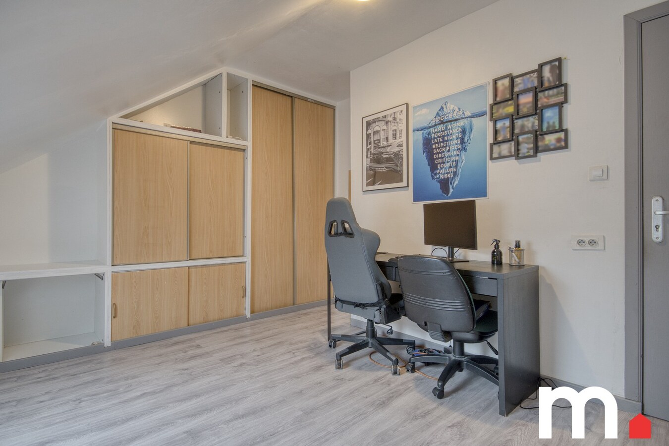 Instapklare woning met 4 slaapkamers en tuin te Kortrijk ! TOPligging 