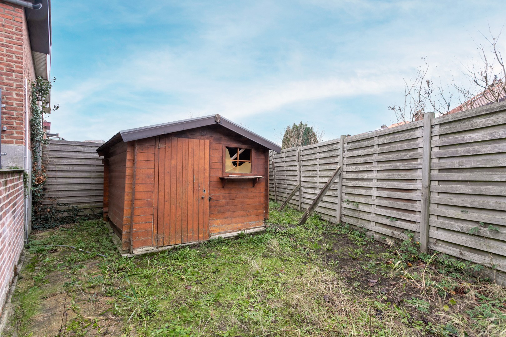 Rustig gelegen halfopen woning met 3 slpks en tuin te Buizingen 