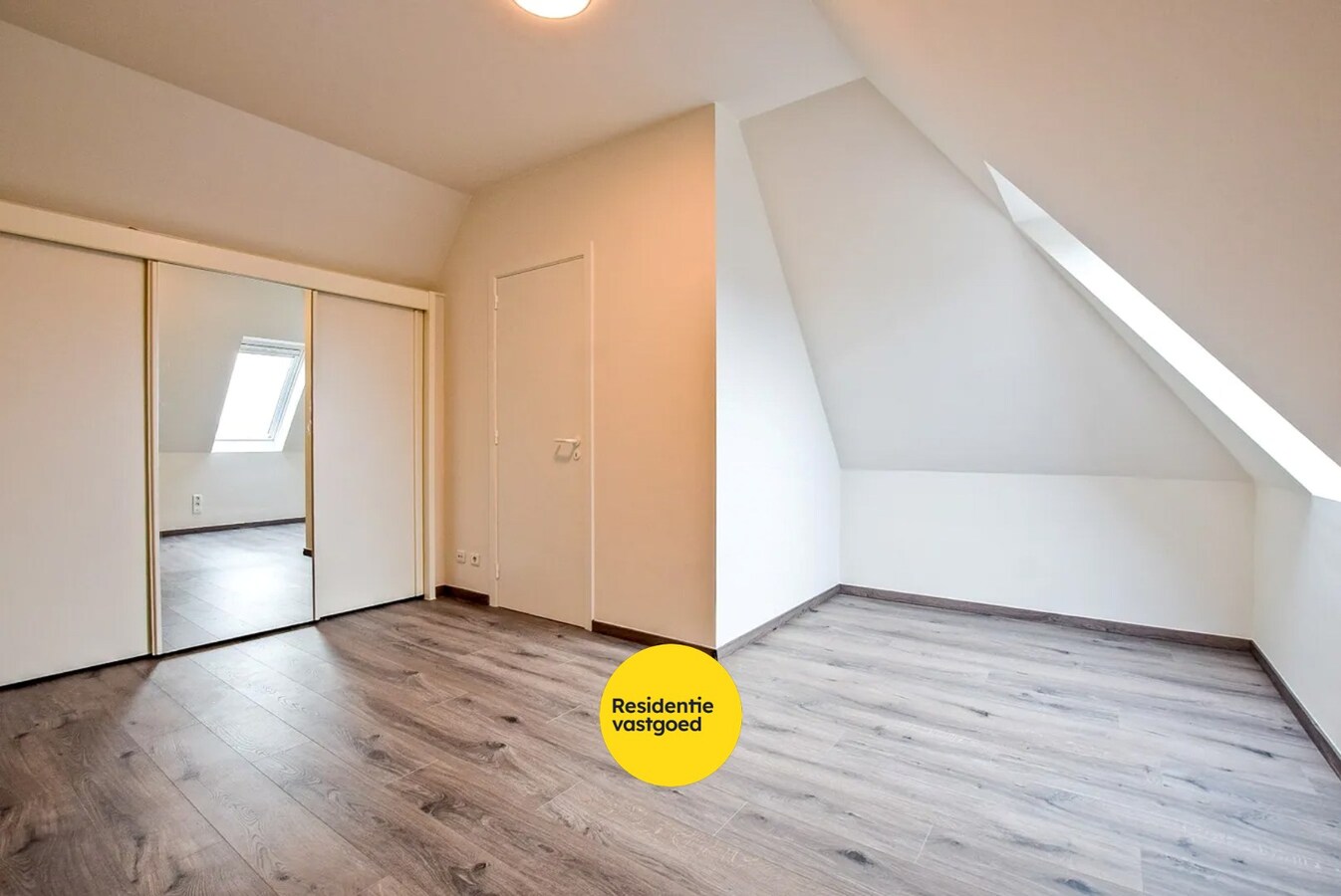 Te koop dak appartement - Veurne