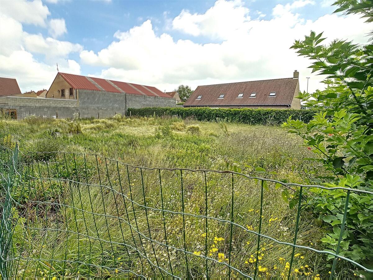 Woning met loods op perceel van 1018 m² - Westkapelle 