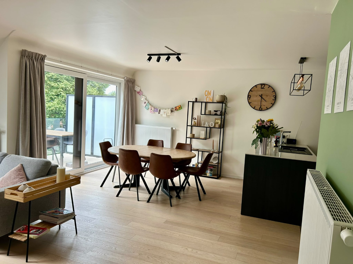Lichtrijk 2-slaapkamerappartement met parkzicht, zonnig terras en ruime zolder en EPC A! 