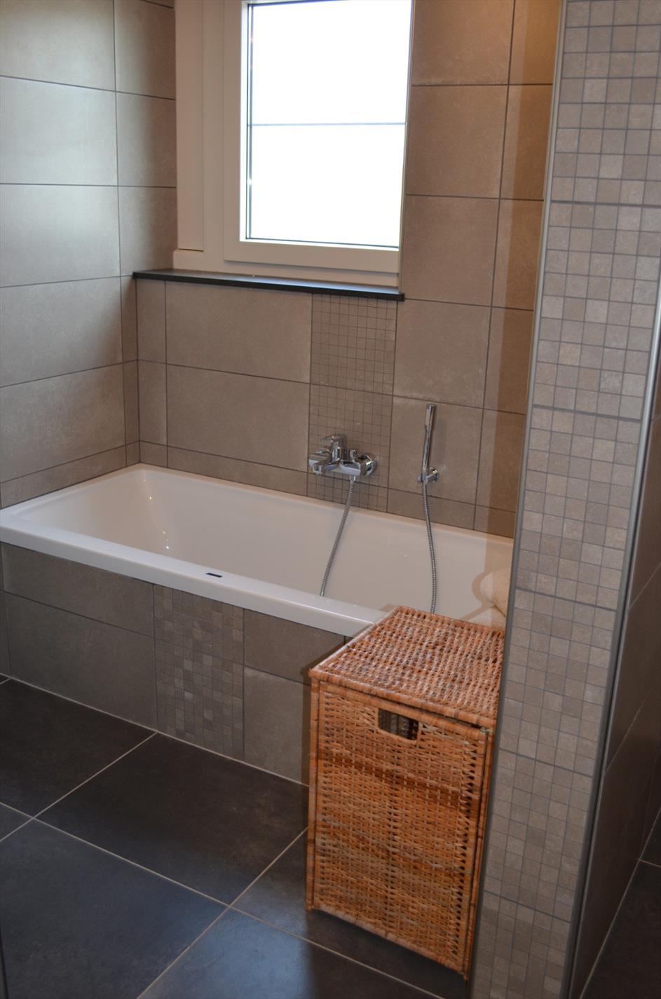 Knappe nieuwbouw gezinswoning te Waarschoot 