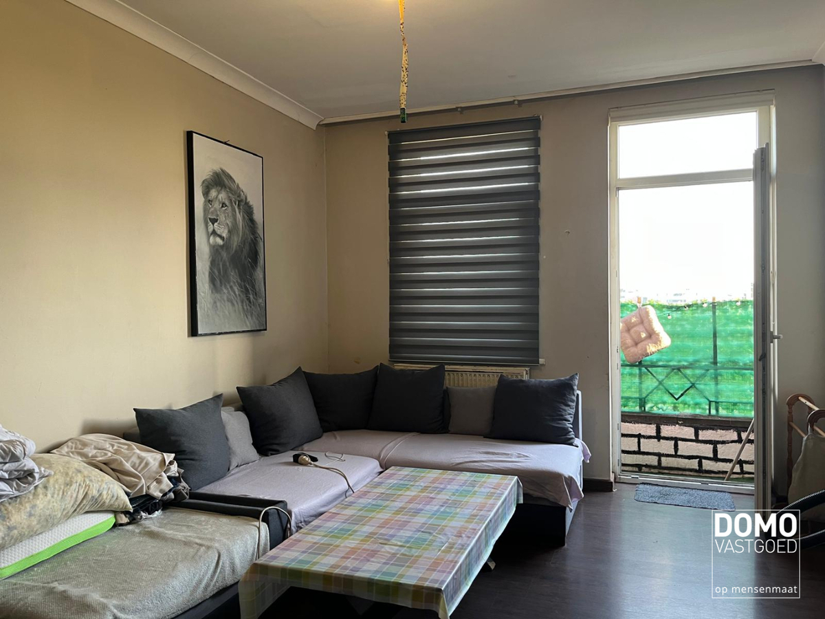 OPBRENGSTENEIGENDOM MET 2 APPARTEMENTEN EN 1 DUPLEXSTUDIO TE HASSELT 