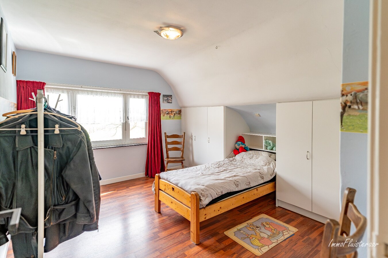 Woning met stalgebouwen en buitenpiste op ca. 6ha te Bocholt 