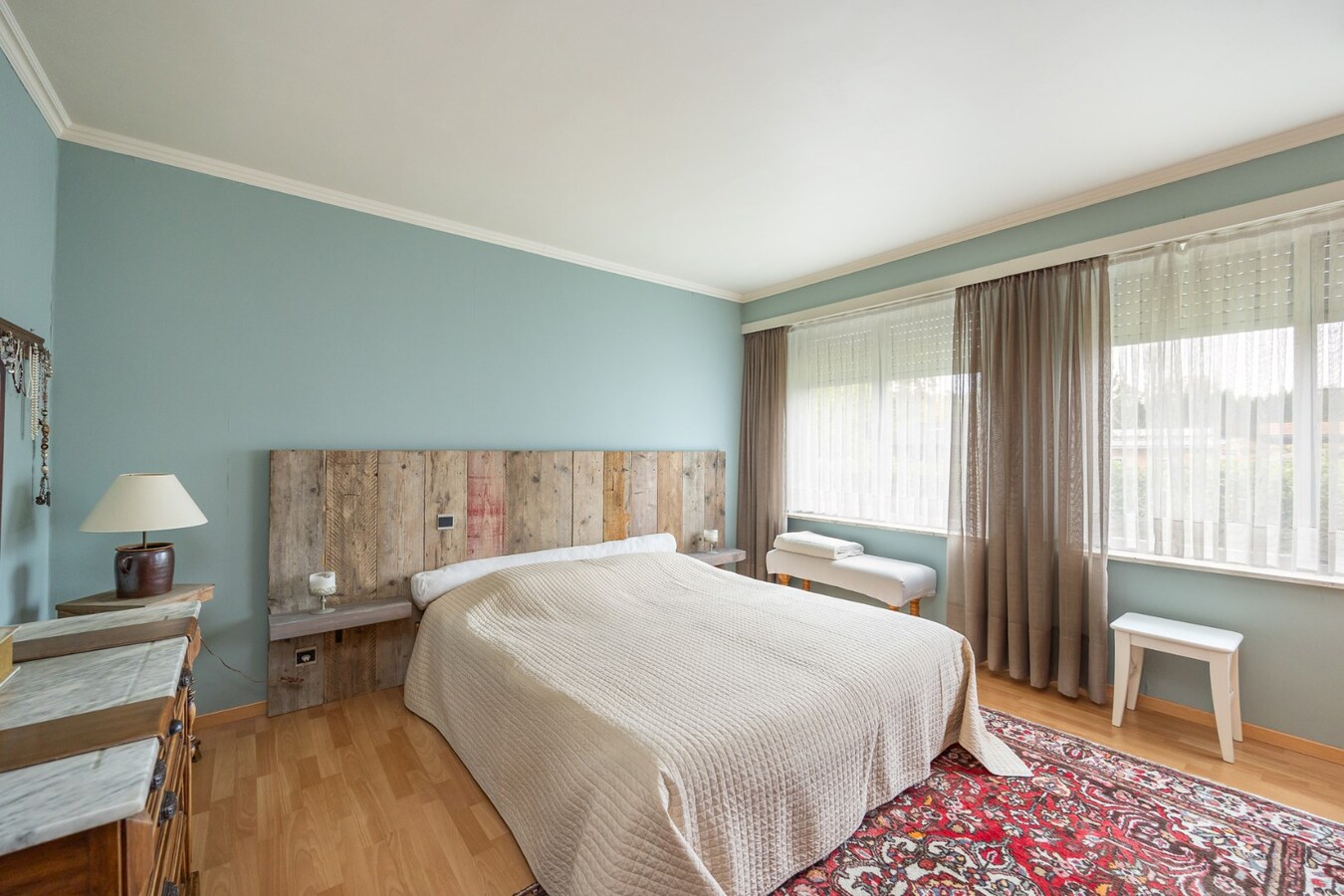 Rustig wonen in het groen –  gelijkvloerse woning op riant perceel van 2178 m² 