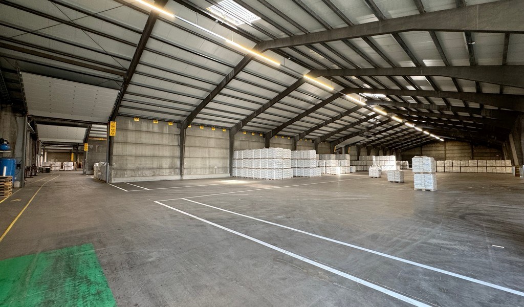 Magazijn te huur in Schomhoeve Logistic Center in haven Antwerpen
