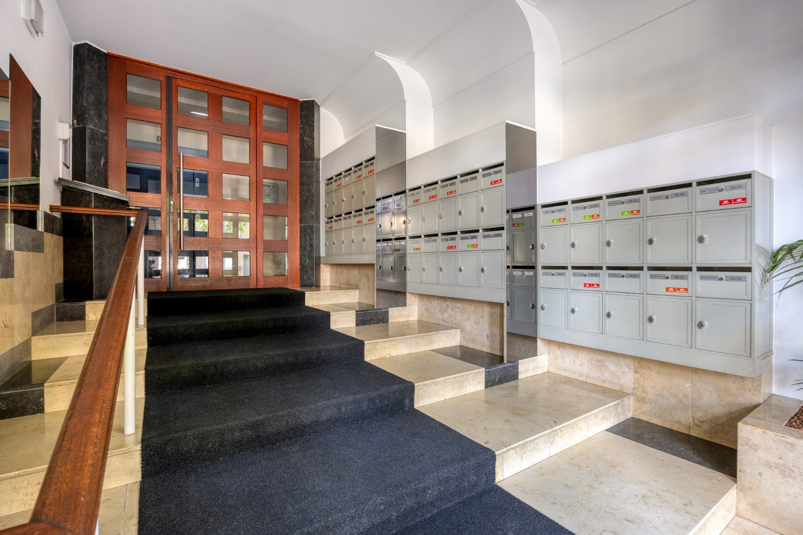 Gelijkvloers appartement met een terras van 50m²,  3 slaapkamers en staanplaats in het centrum van Leuven! - bewoonbare opp. 147m² 