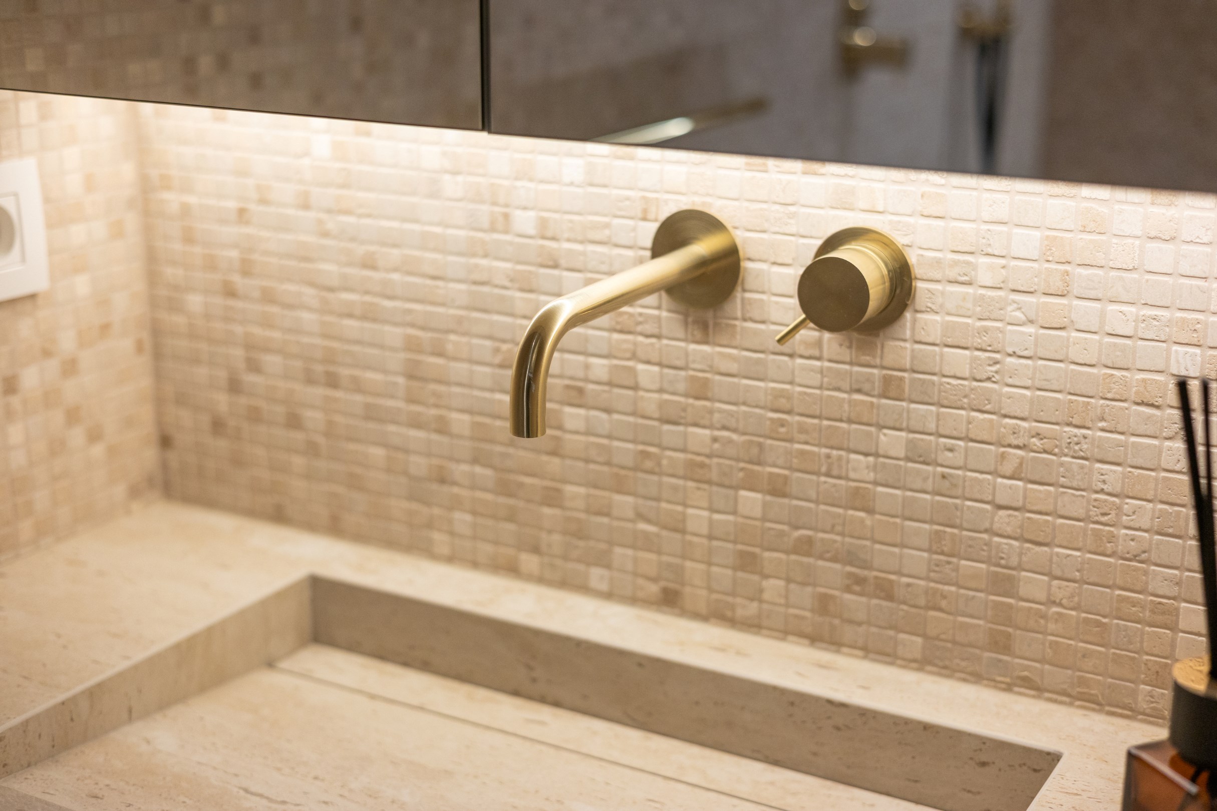 Charmant en instapklaar appartement te koop in Knokke op een toplocatie nabij de zeedijk, Kustlaan en Place m’as-tu vu. 