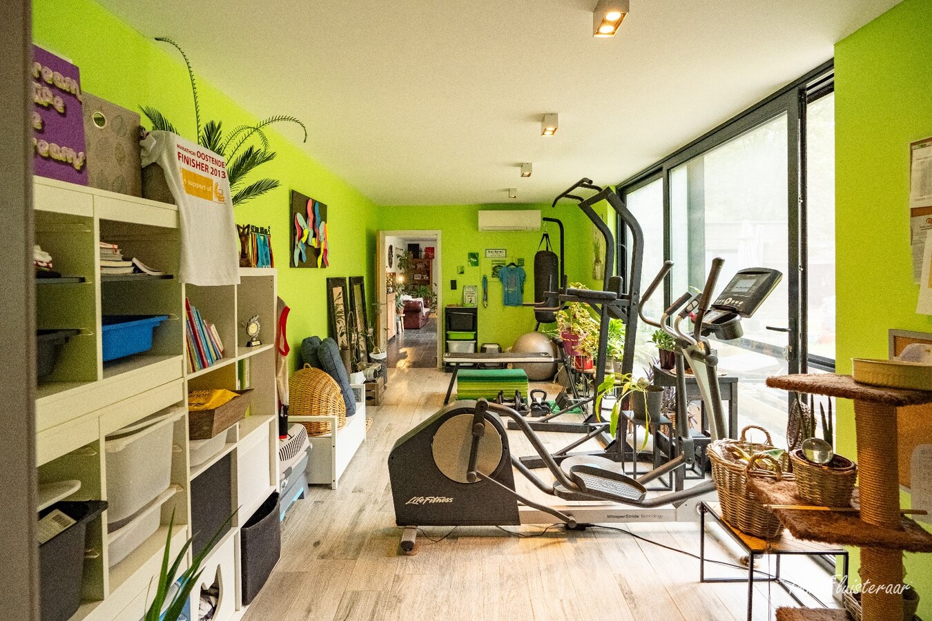 Maison prête à emménager dans un environnement boisé d'environ 24 ares à Keerbergen. 