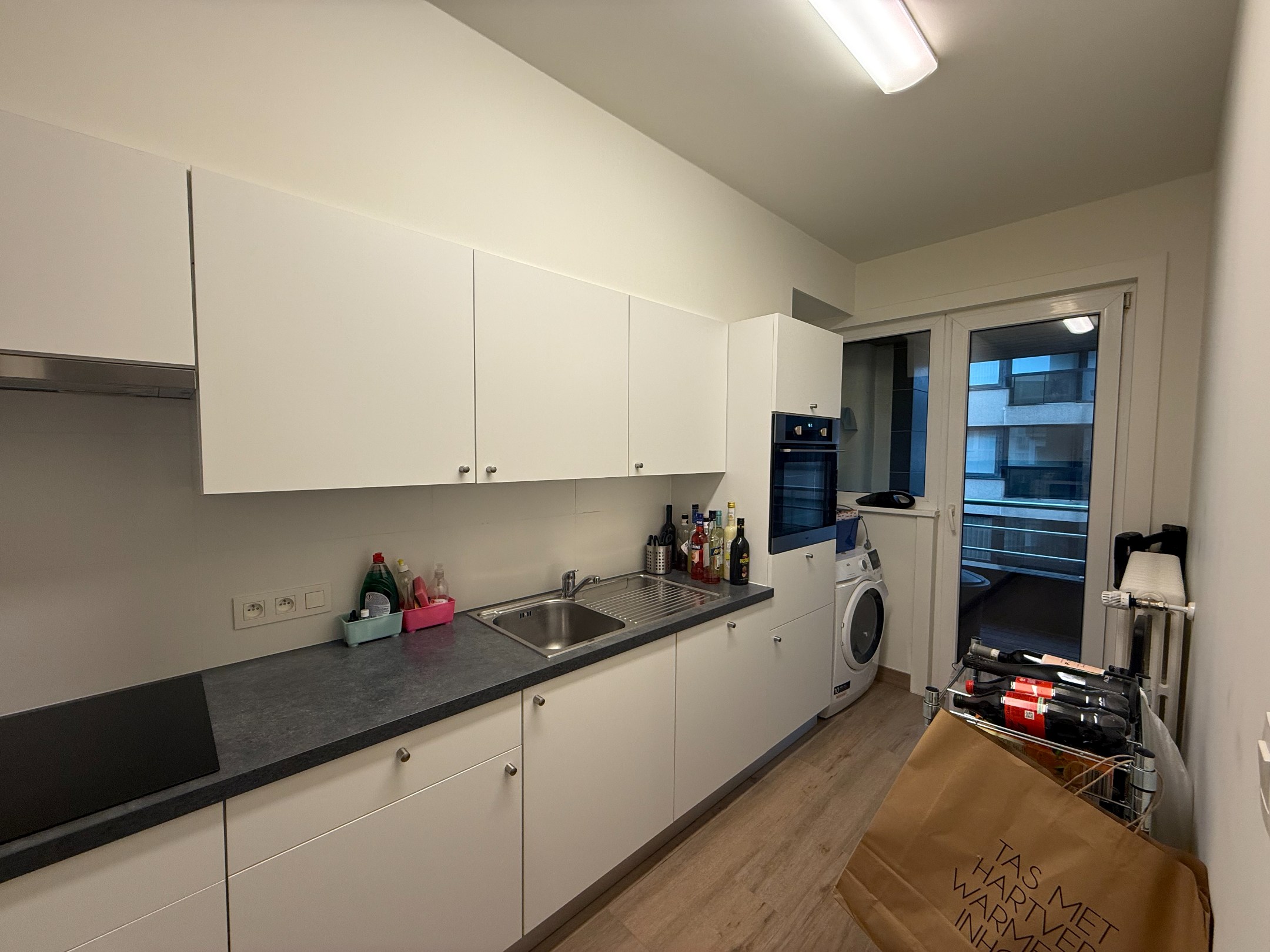 Non-meublé - Charmant appartement à louer dans l'avenue des Reines au centre de Knokke. 