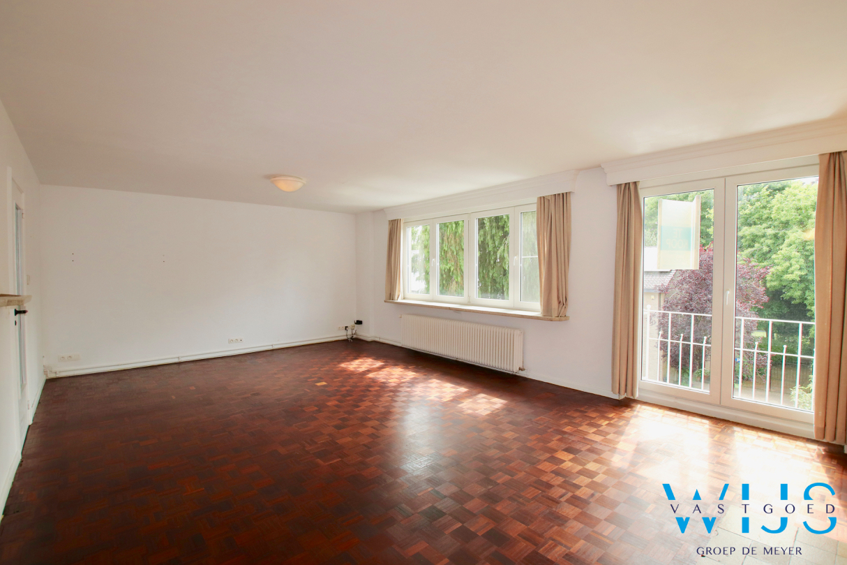 Instapklaar &amp; volwaardig appartement in Sint - Amandsberg 