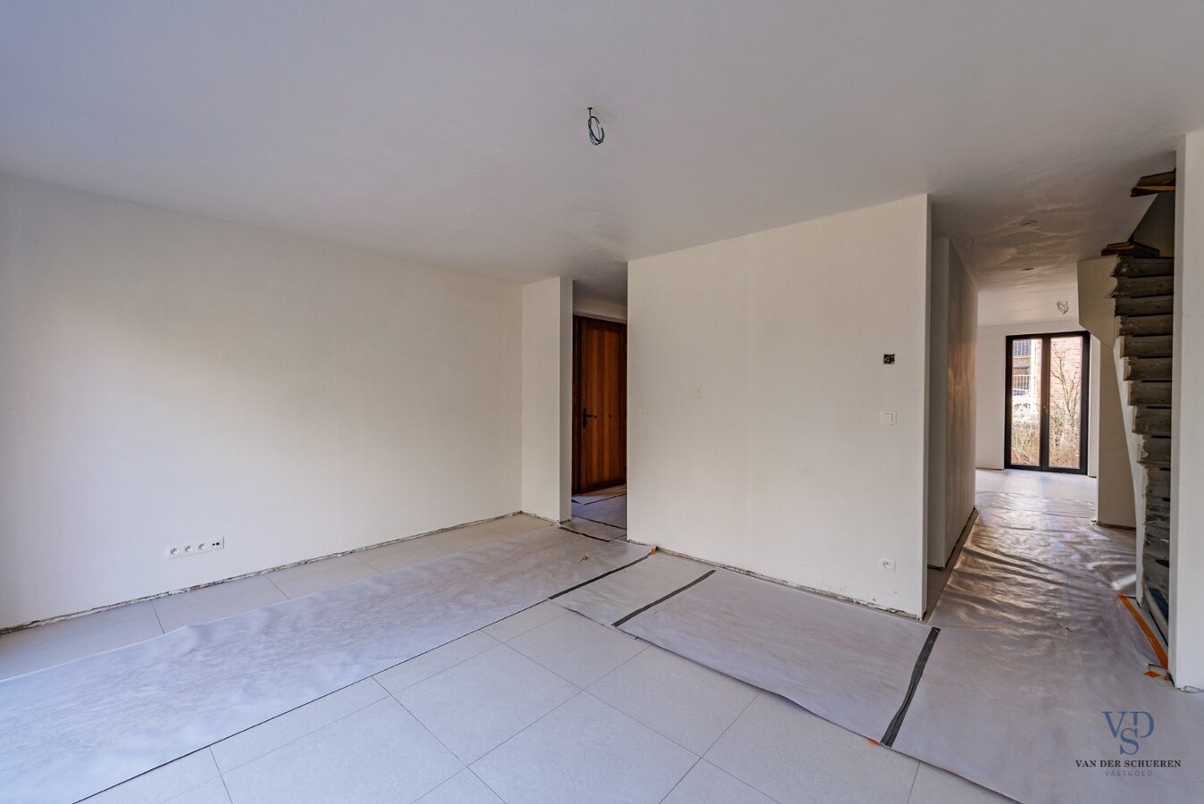 Landelijke nieuwbouwwoning in hartje Dikkelvenne. 