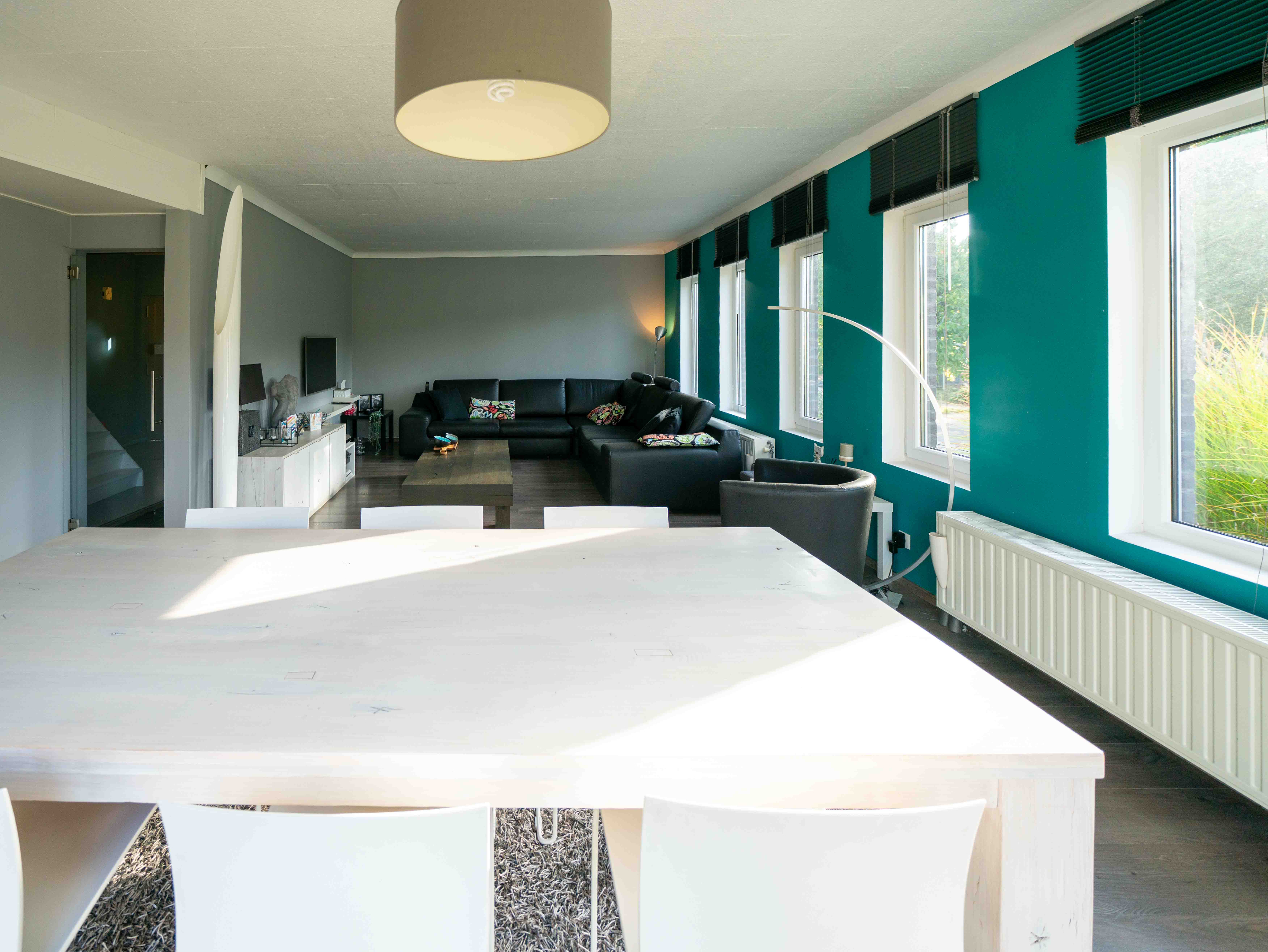 Volledig gerenoveerde woning in rustige woonwijk 