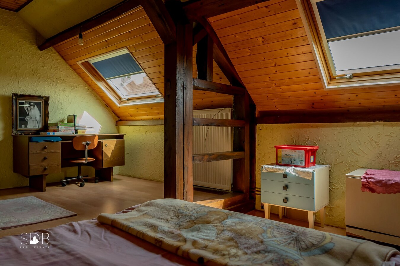 Eigentijdse woning met loods en weiland op 5.780 m². 