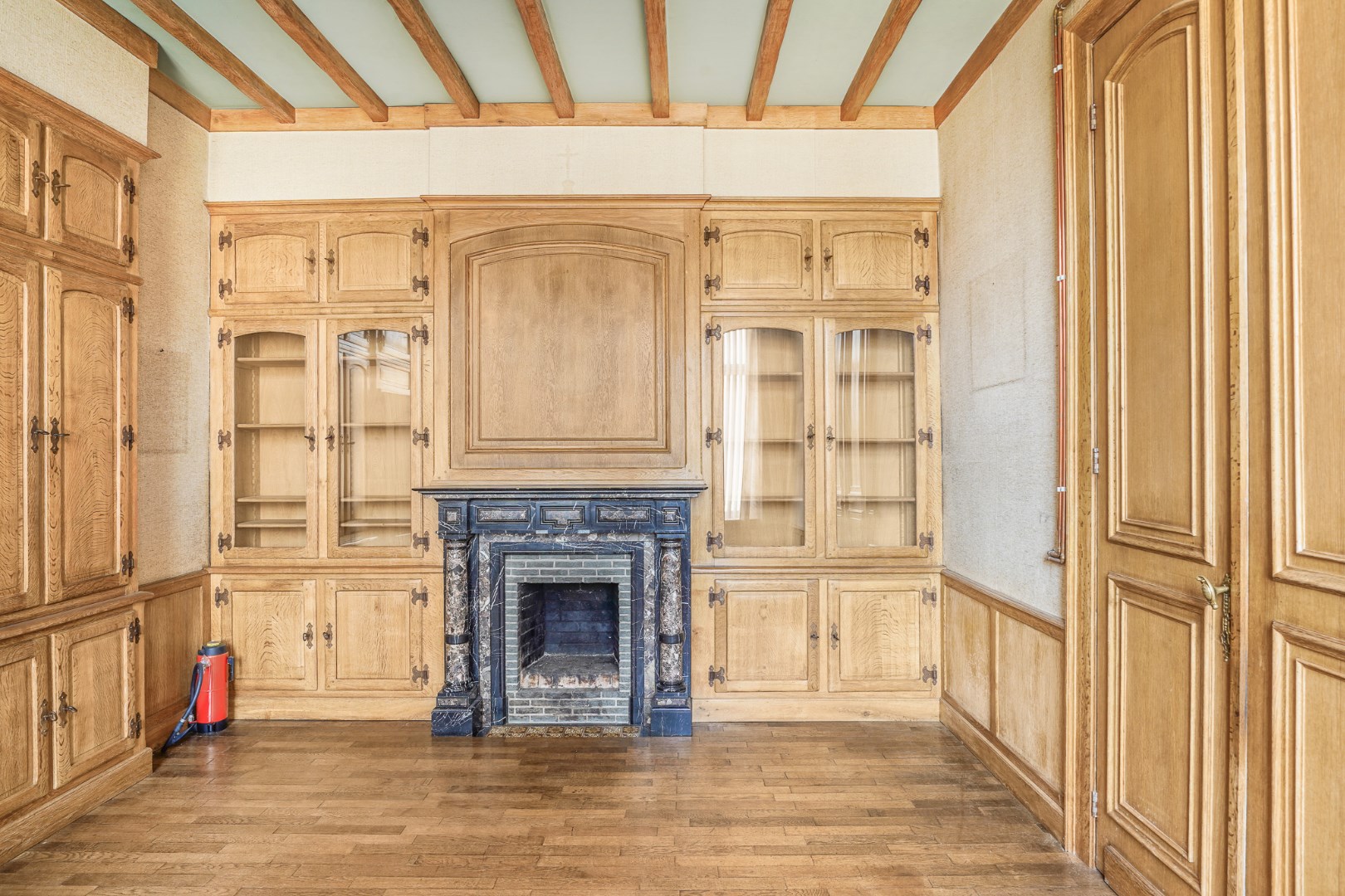 Uniek herenhuis in het centrum van Oudenburg 