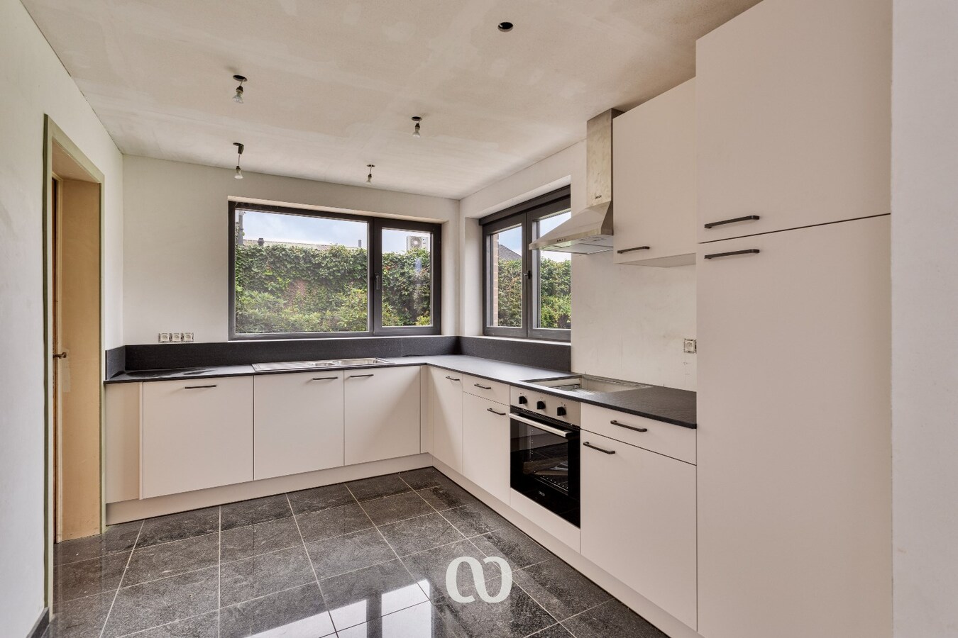 Ruime gerenoveerde gezinswoning in het centrum van Oudenaarde 