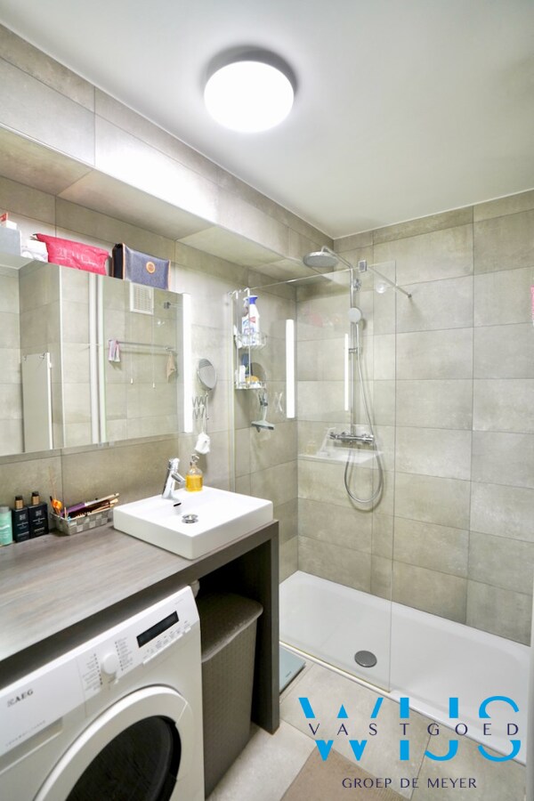 Instapklaar lichtrijk appartement te GENT 