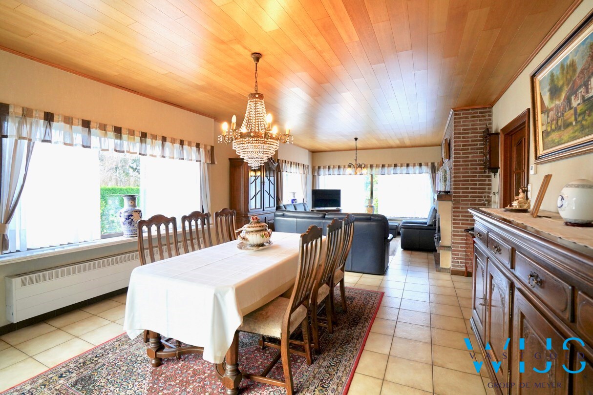 Zeer goed onderhouden woonhuis op 1.165m² te ERTVELDE ! 