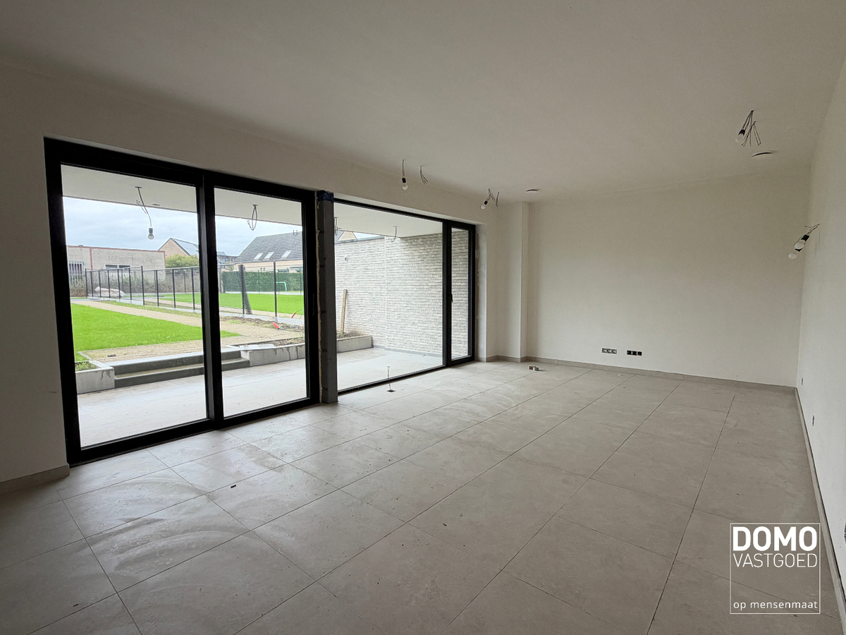 EXCLUSIEVE ENERGIEARME NIEUWBOUWWONGINGEN MET 4 SLAAPKAMERS, TUIN &amp; CARPORT IN HARTJE KERMT (HASSELT) 