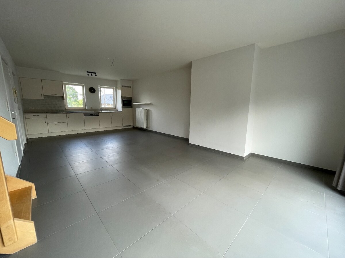 Duplex appartement met ruim terras te Stokrooie 