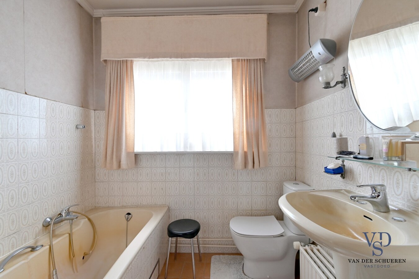 Karaktervolle villa, nabij centrum Merelbeke 