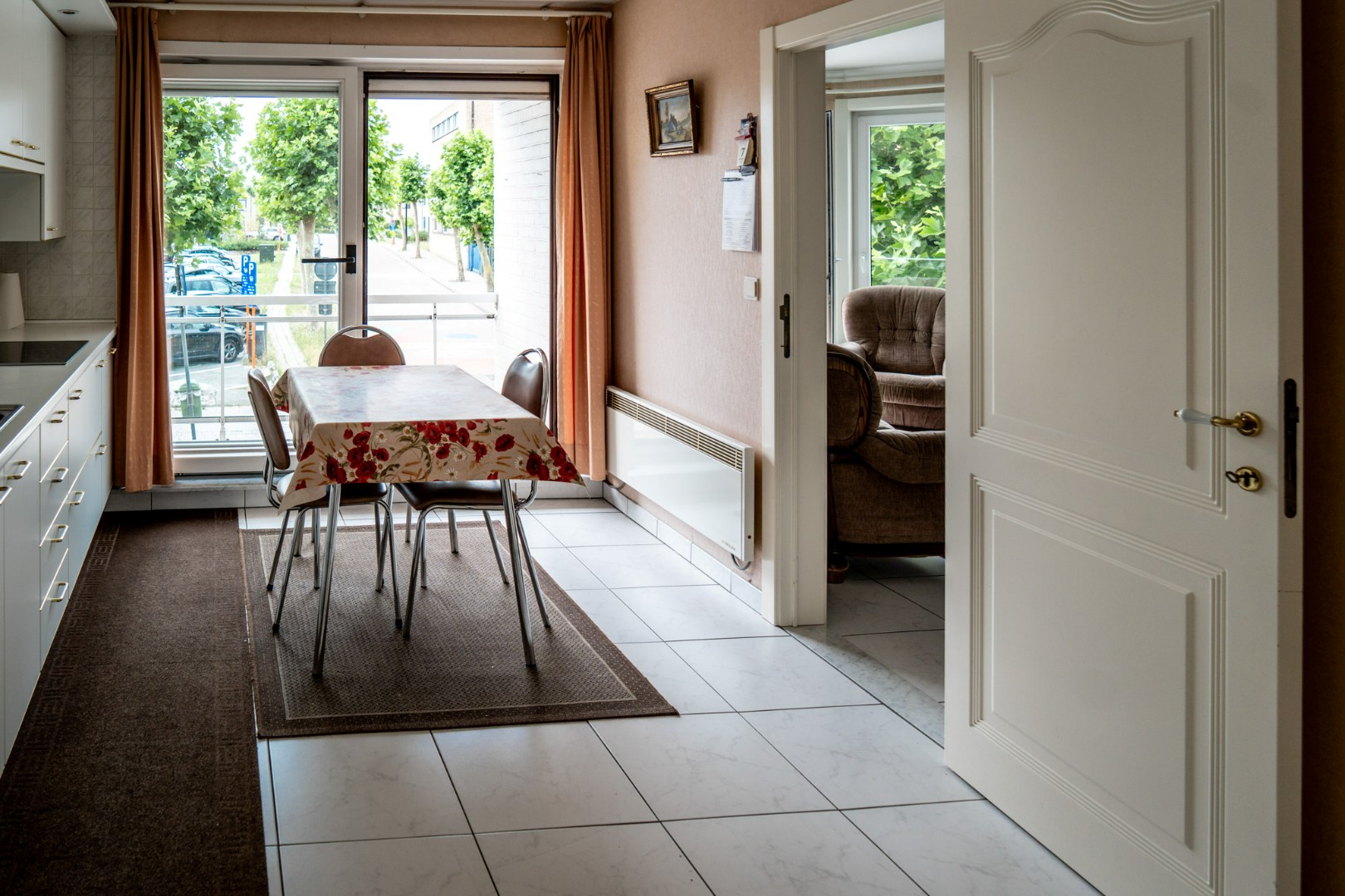 Ruim appartement met 2 slaapkamers en garage in het centrum van Maldegem 