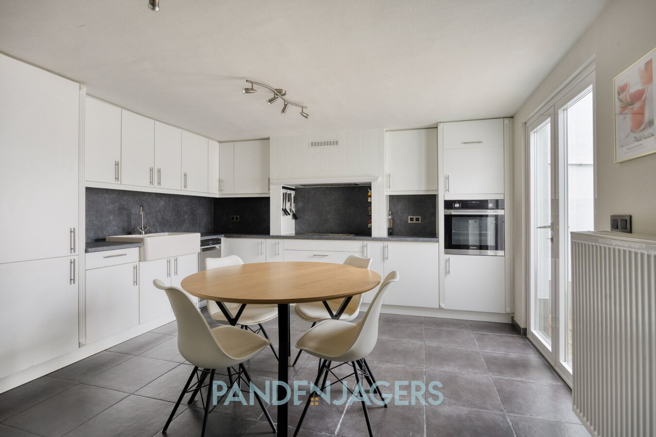 Perfect onderhouden rijwoning met 3 slaapkamers te Duffel-Oost 