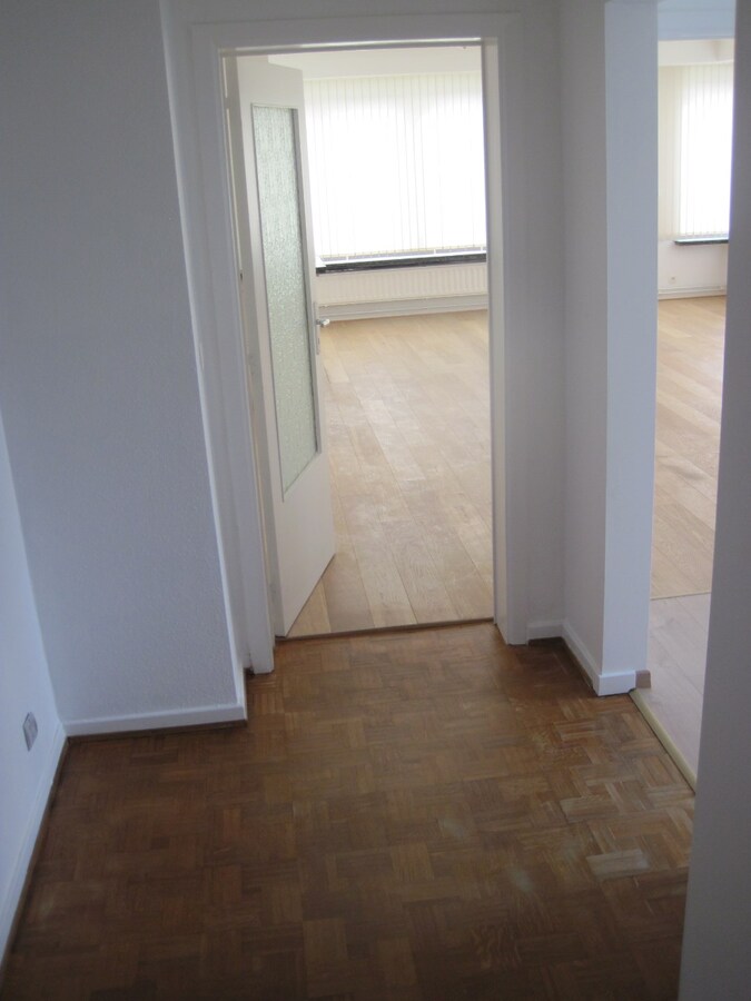 Luxueus appartement met garage en berging (kelder). 