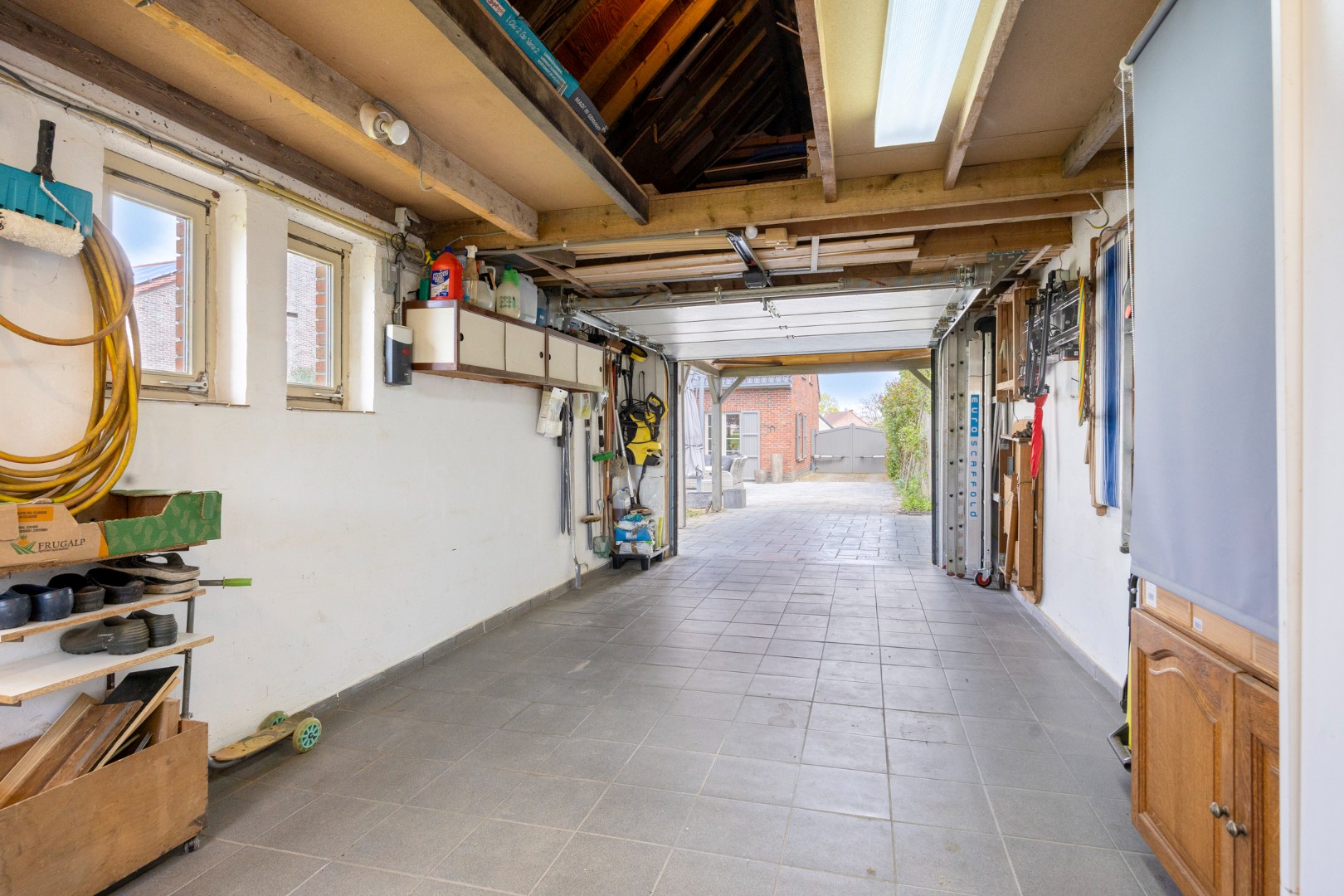 Open bebouwing met prachtige tuin en 4 ruime slaapkamers, garage, tuin en terras in Bierbeek – EPC 272kWh/m² 