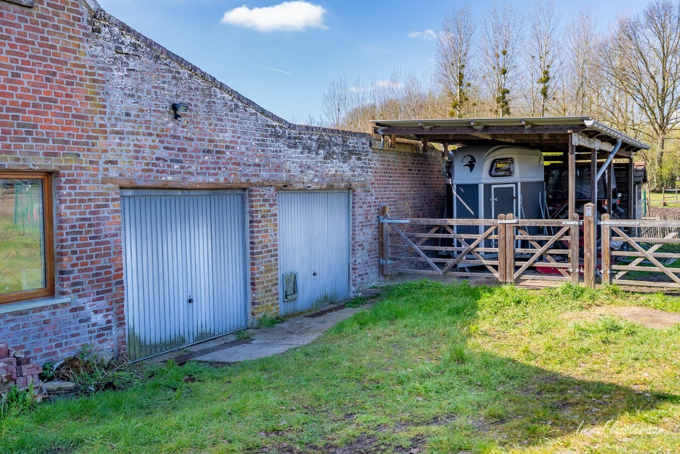 Charmante boerderij met piste en weides op ca. 60 are te Hoeselt 
