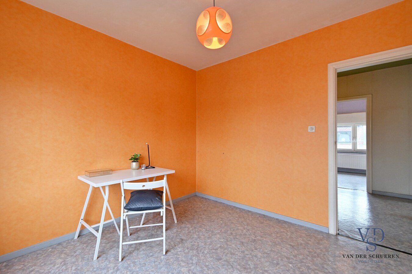 Degelijke halfopen bebouwing 