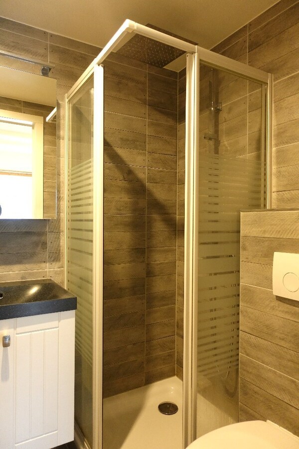 Vakantieplezier in Bredene: investeer in deze aangename vakantiewoning met parkeerplaats! 