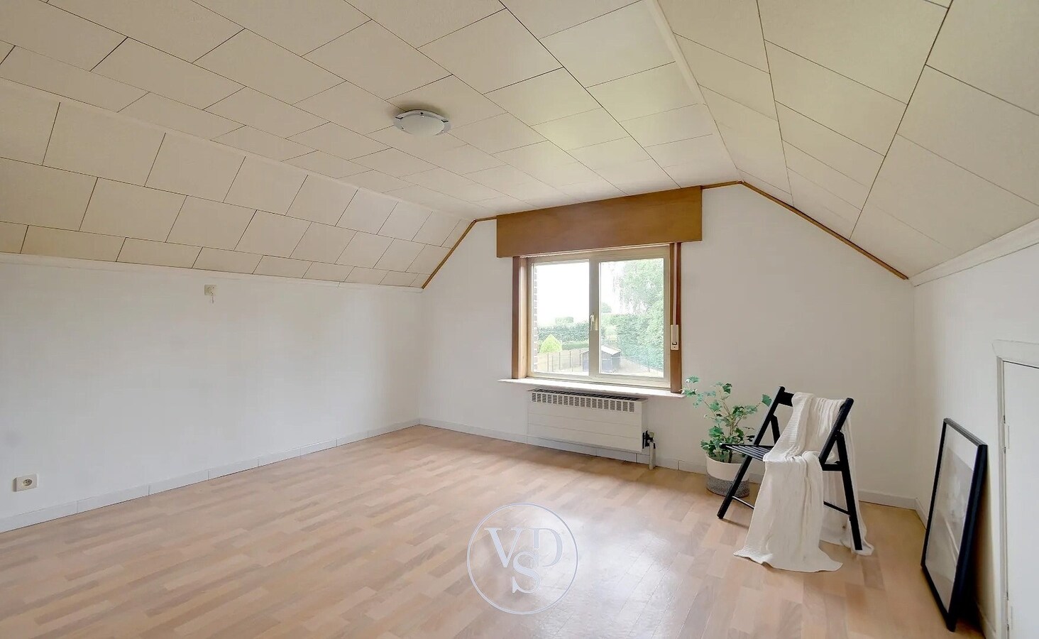 Ruime, degelijke woning 