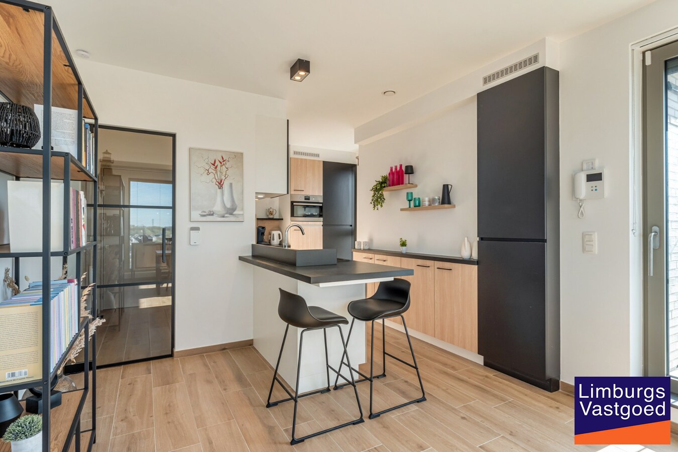 Modern appartement met terras, autostaanplaats + kelderberging 