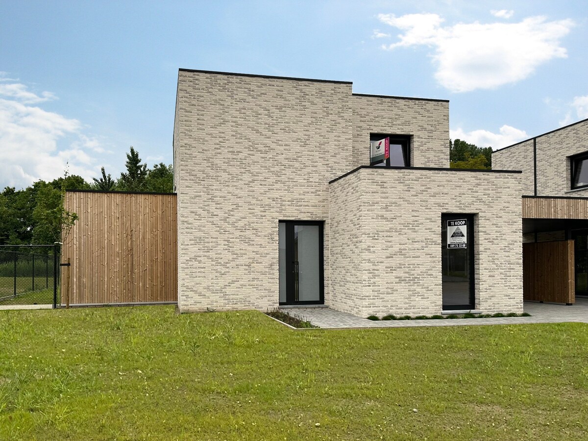 Nieuwbouw woning met 4 slaapkamers (1 gelijkvloers) 