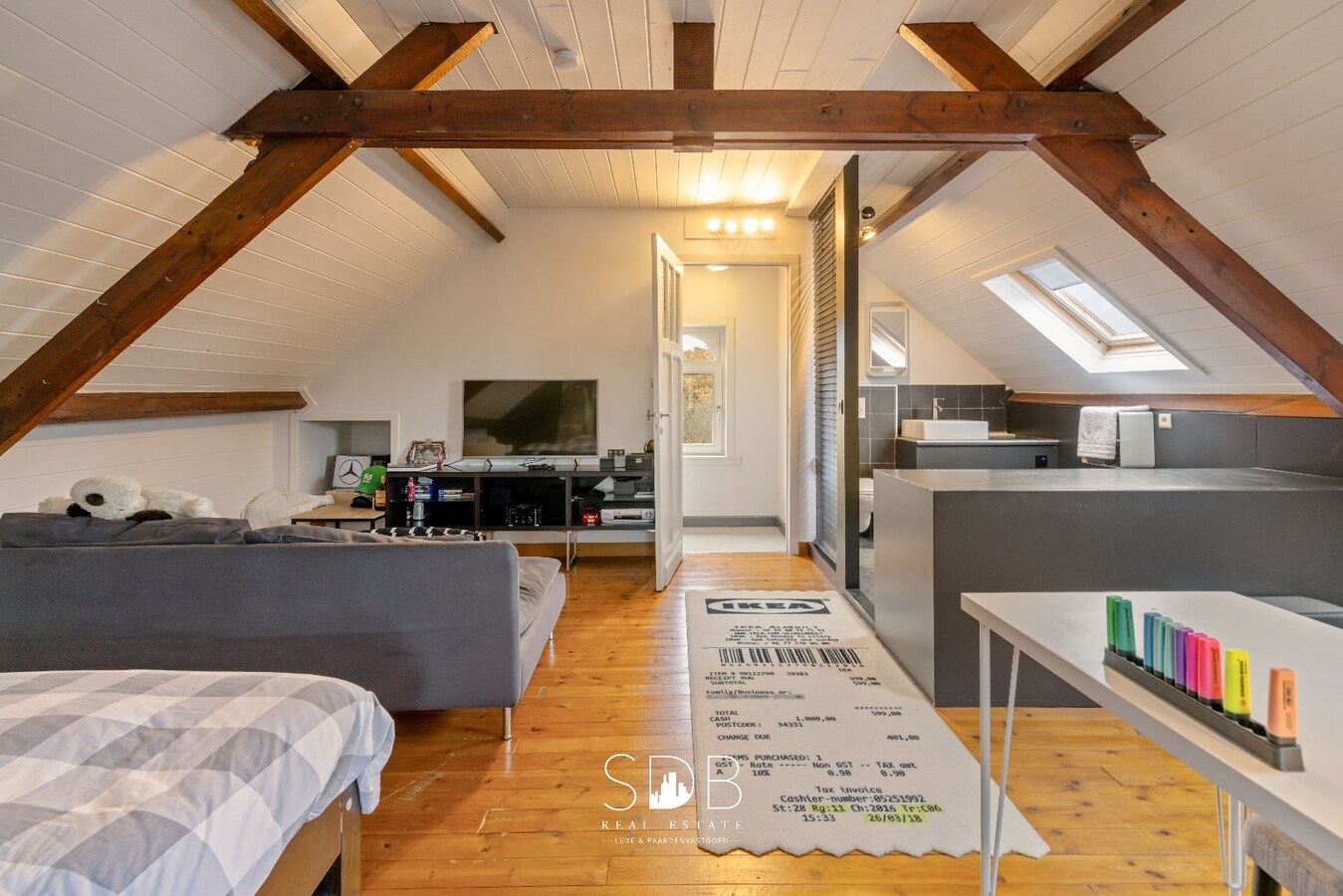 Prachtige woning met paardenfaciliteiten op 11.703m² 